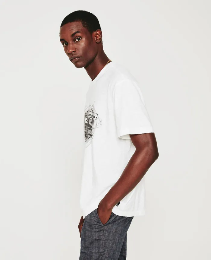 AG Jeans Tees Men Wesley Crew MIX TAPE 5 YEARS TRUE WHITE AG Jeans Tees Men Wesley Crew MIX TAPE 5 YEARS TRUE WHITE