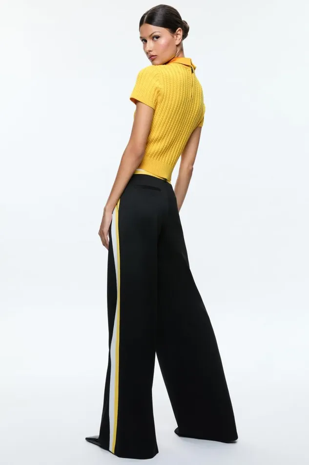 Alice Olivia Abbott Short Sleeve Pullover With Woven Collar Mustard Seed Women Sweaters