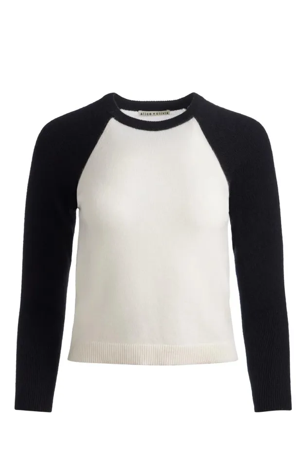 Alice Olivia Amari Shrunken Raglan Ecrublack Women Sweaters
