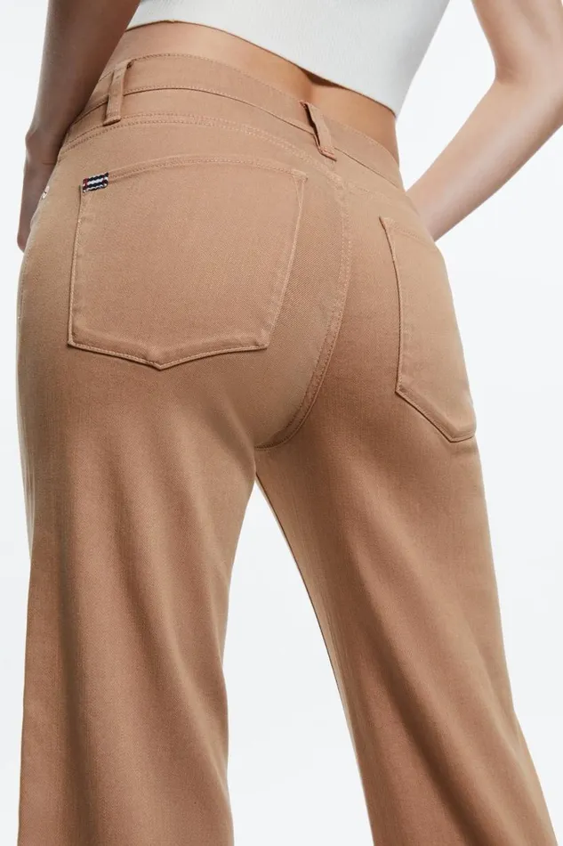 Alice Olivia Roxie Low Rise Straight Flare Cropped Jean Camel Women Pants