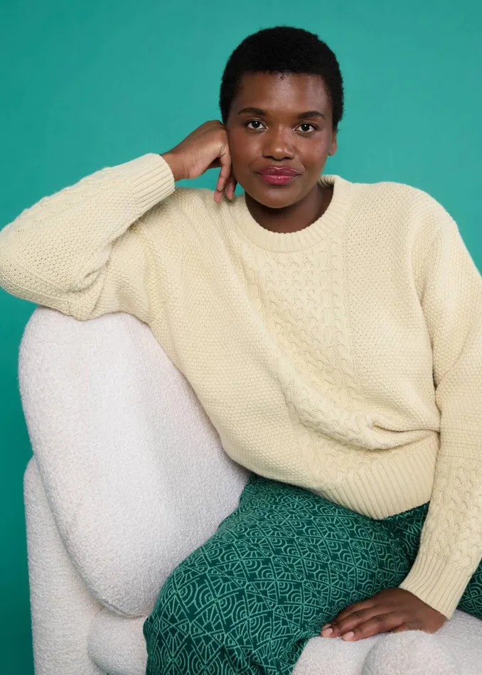 Blutsgeschwister Knitted Jumper All About Aran White Women Knitted Jumpers
