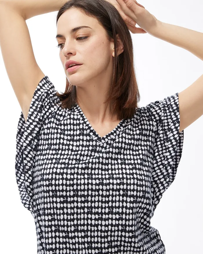 Chico039s Dot Ruffle Sleeve Slub Tee Black Women Tees