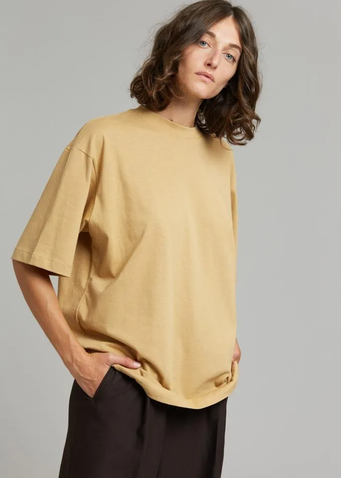 Clothing WomenMen The Frankie Shop Evora Tee 8211 Sahara