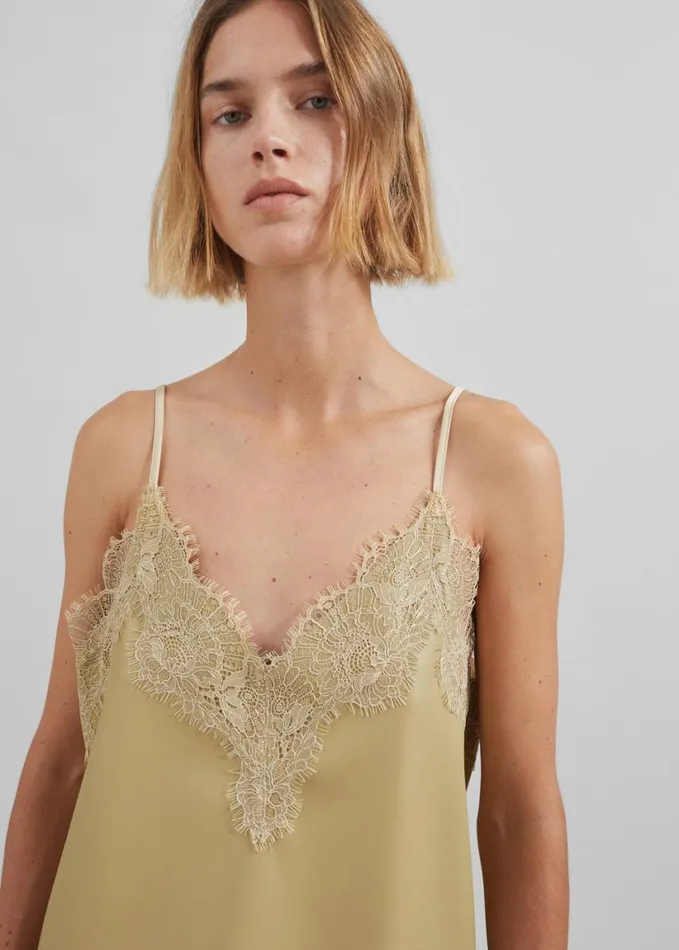 Clothing Women The Frankie Shop Desirae Lace Top 8211 Pale Yellow