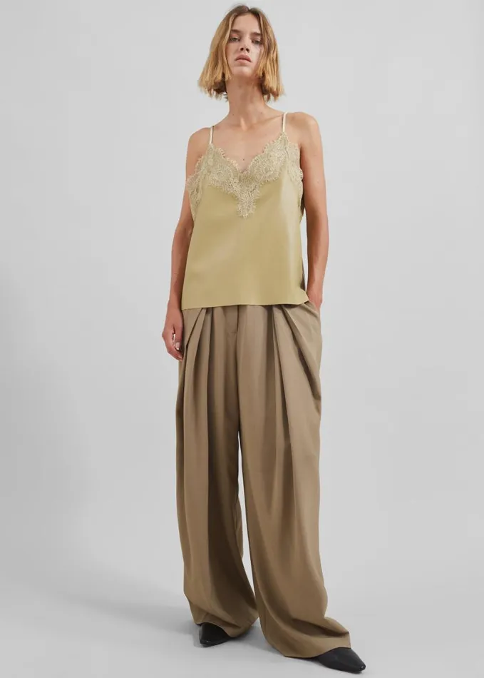 Clothing Women The Frankie Shop Desirae Lace Top 8211 Pale Yellow