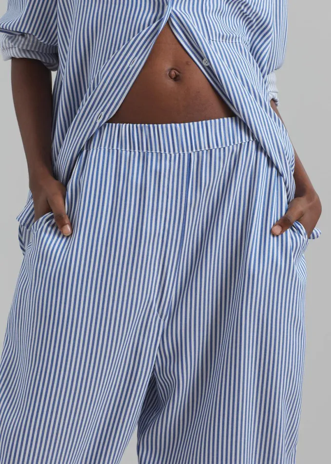 Clothing Women The Frankie Shop Mirca Fluid Elastic Pants 8211 WhiteBlue Stripe