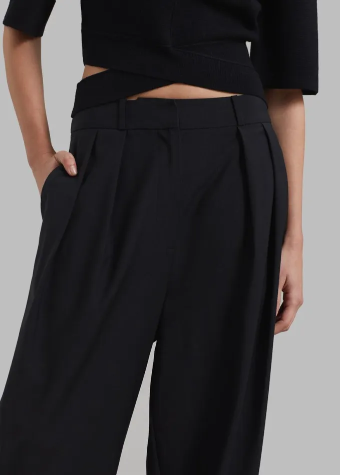 Clothing Women The Frankie Shop Ripley Pleated Trousers 8211 Black