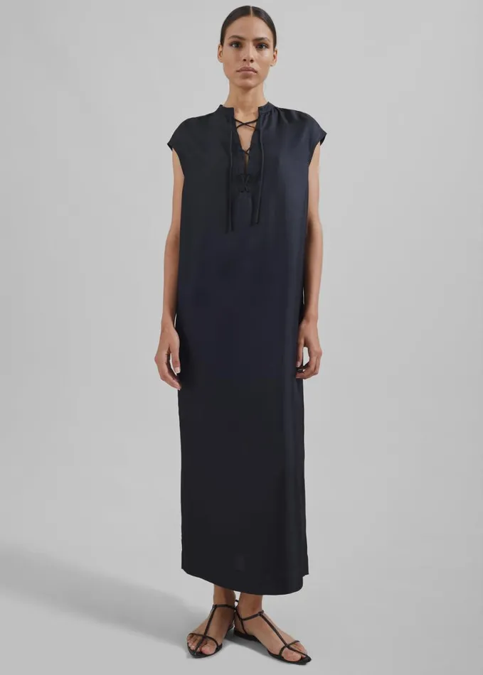 Dresses Women The Frankie Shop Loulou Studio Demeter Long Sleeveless Dress 8211 Black