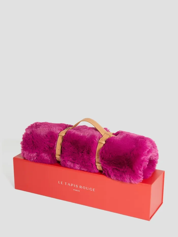 GUESS Home FauxFur Pet Carpet Blue 8211 Women