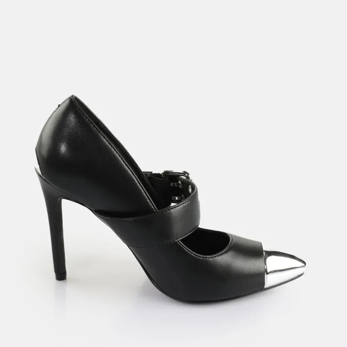 Juliet Pump Belt Black Buffalo Heels