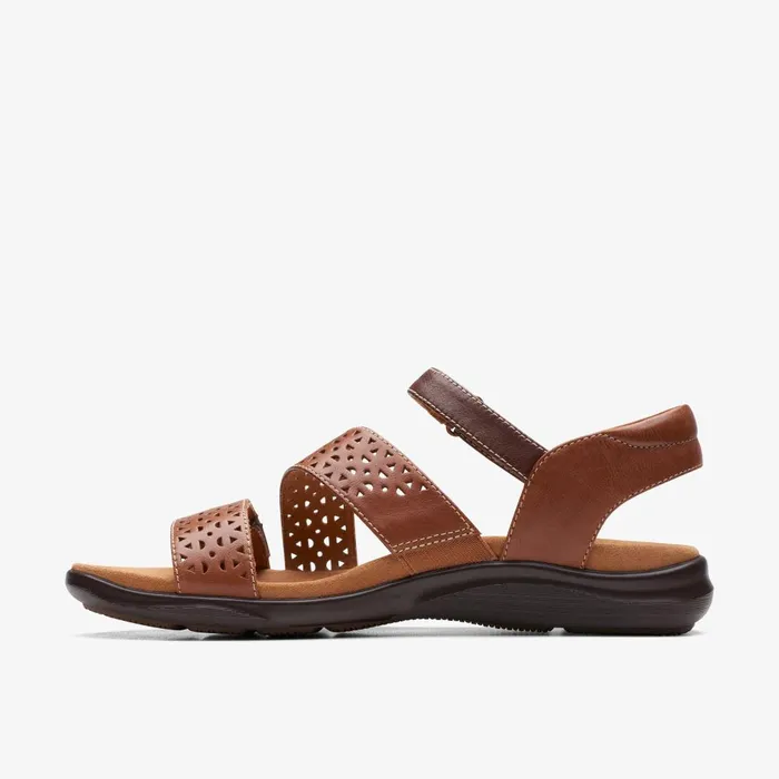 Kitly Way Tan Leather Women Clarks Sandals and Flip Flops