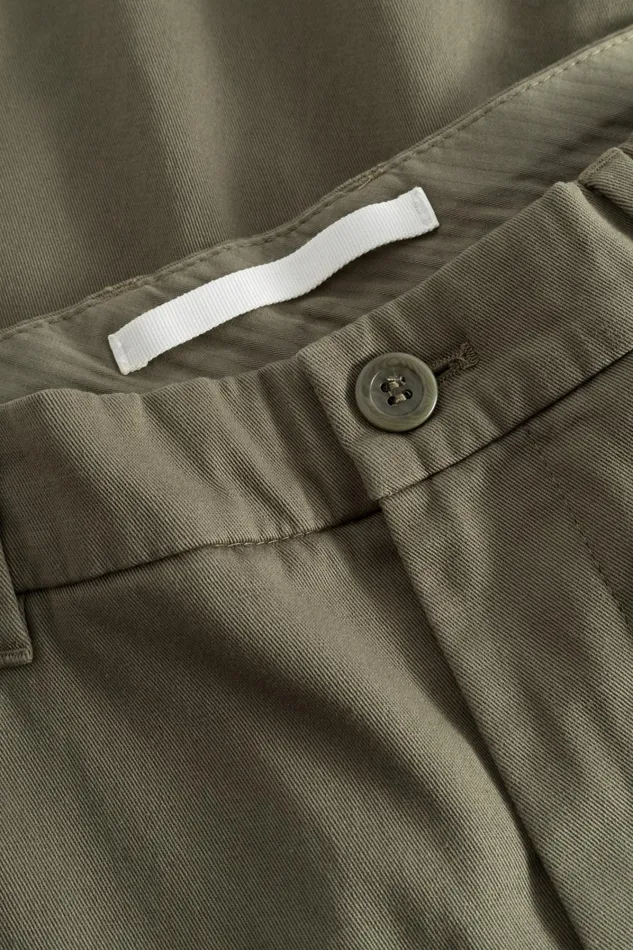 Men Aros Regular Light Stretch Chino Sediment Green Norse Projects Trousers