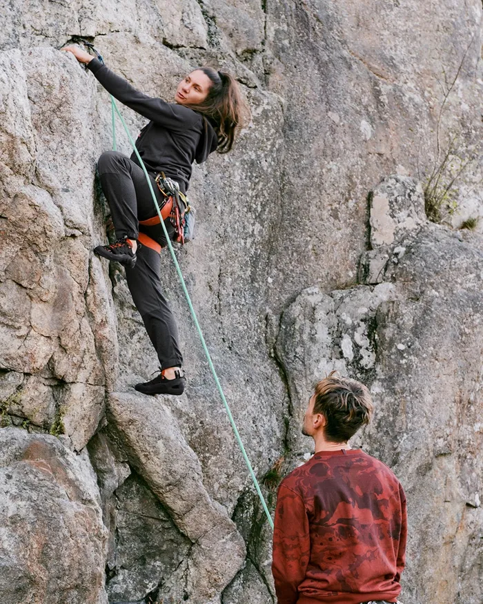 Men Turid Crew Sweater Off The Mountain Frostgrey Melange Klttermusen Fleeces and Sweaters