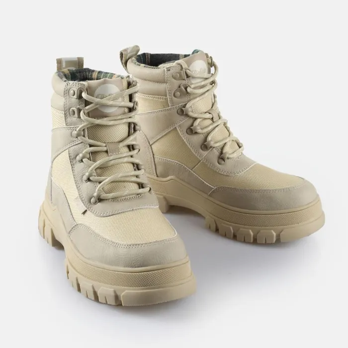 Nova Com Creme Buffalo Boots and AnkleBoots
