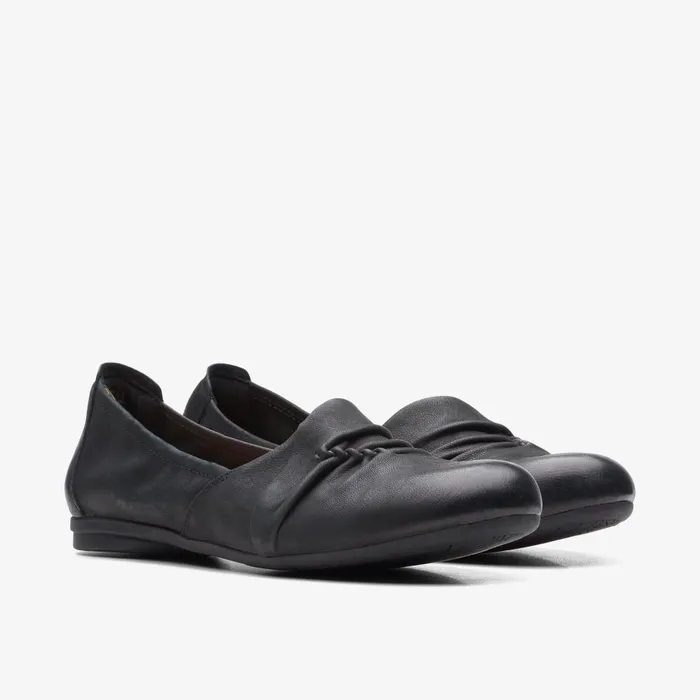 Rena Way Black Women Clarks Flats