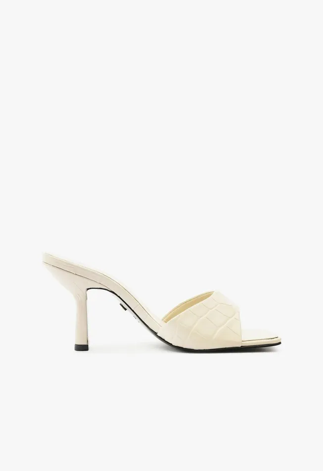 Schutz Shoes Mules Women Posseni Leather Sandal White