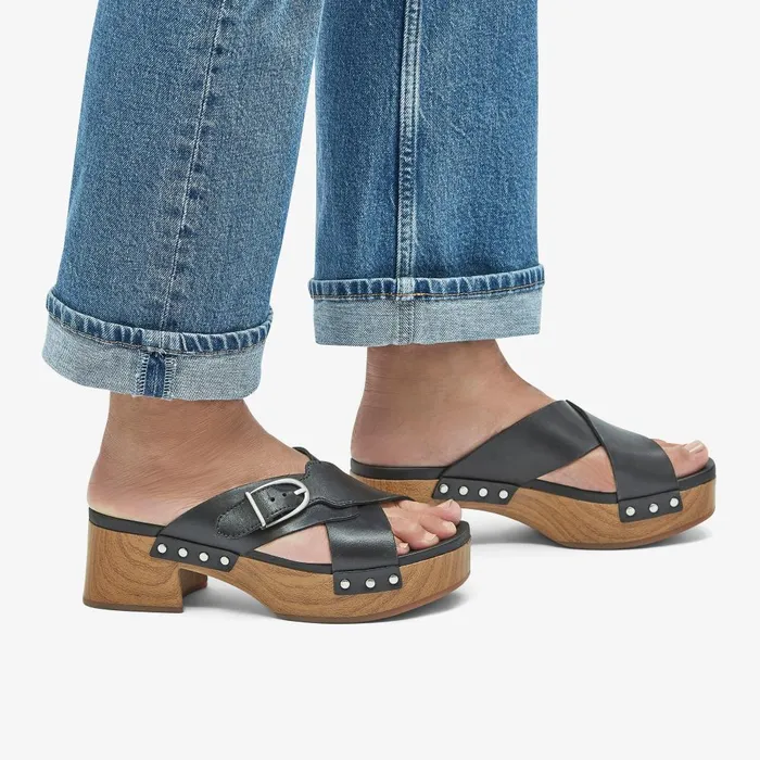 Sivanne Walk Black Leather Women Clarks Clogs and Mules