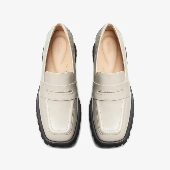 Stayso Edge Ivory Leather Women Clarks Loafers and Oxfords