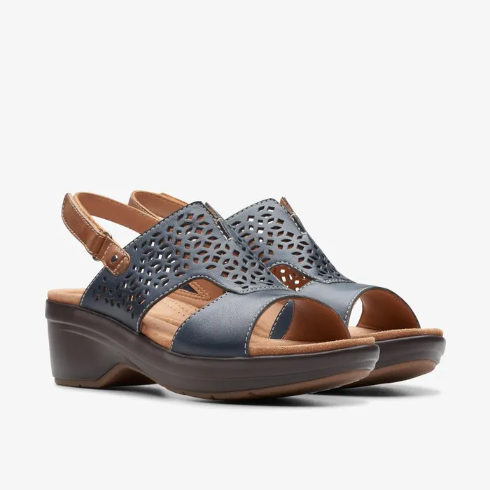 Tuleah Sun Navy Leather Women Clarks Sandals and Flip Flops