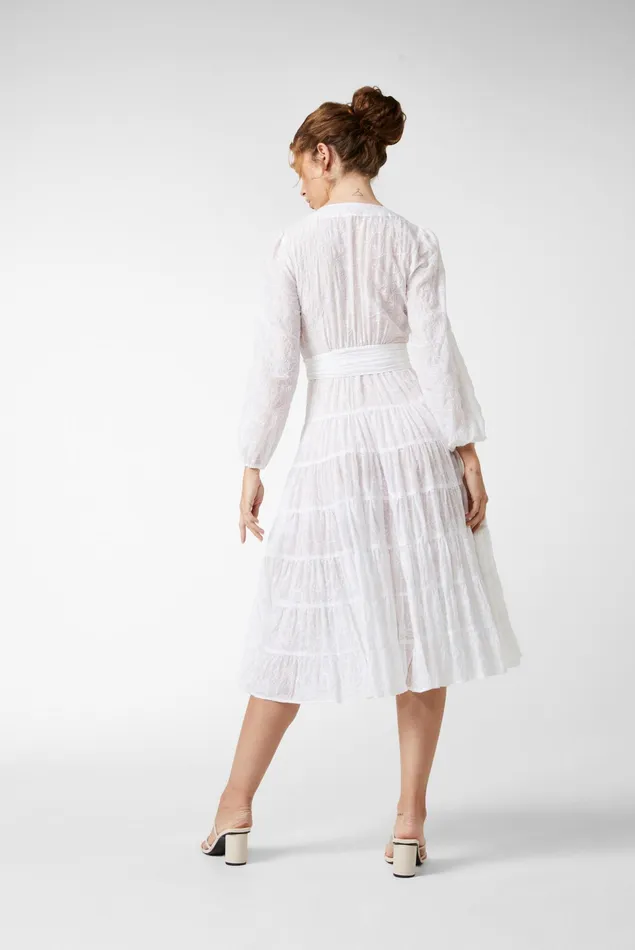 Van Laack Dresses and Skirts Women Midi Wrap Dress With Puff Sleeves In An Embroidered Cotton And Silk Blend White Van Laack Dresses and Skirts Women Midi Wrap Dress With Puff Sleeves In An Embroidered Cotton And Silk Blend White