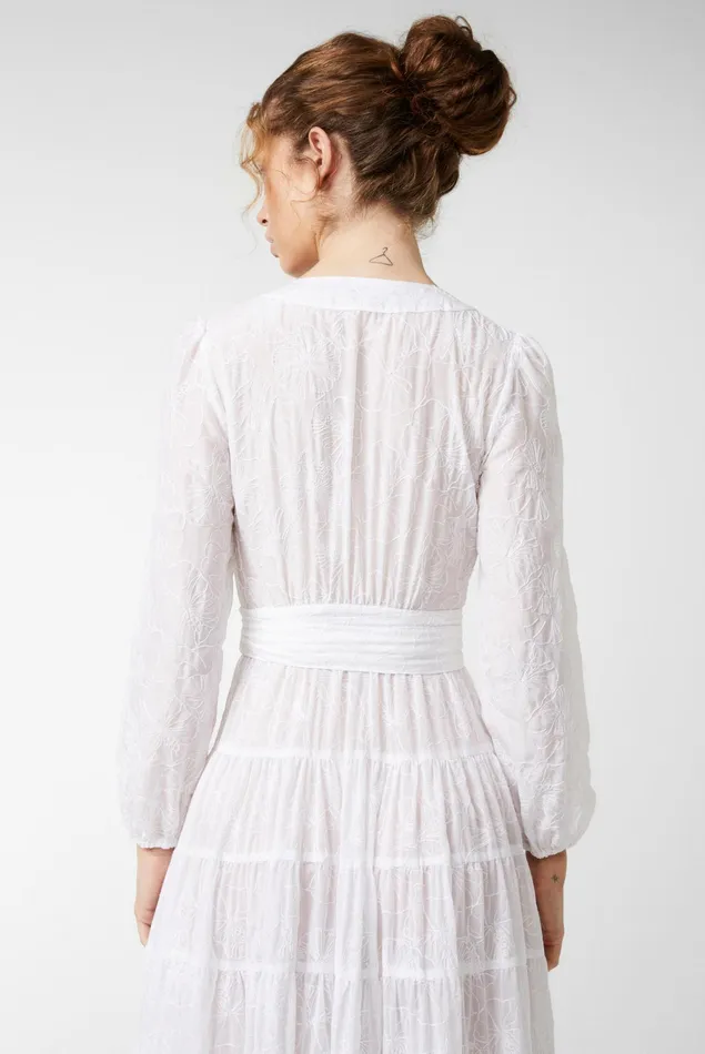 Van Laack Dresses and Skirts Women Midi Wrap Dress With Puff Sleeves In An Embroidered Cotton And Silk Blend White Van Laack Dresses and Skirts Women Midi Wrap Dress With Puff Sleeves In An Embroidered Cotton And Silk Blend White