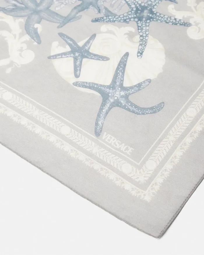 Versace Accessories Barocco Sea Kids Foulard 236034 Blueprint 8211 Children Versace Accessories Barocco Sea Kids Foulard 236034 Blueprint 8211 Children