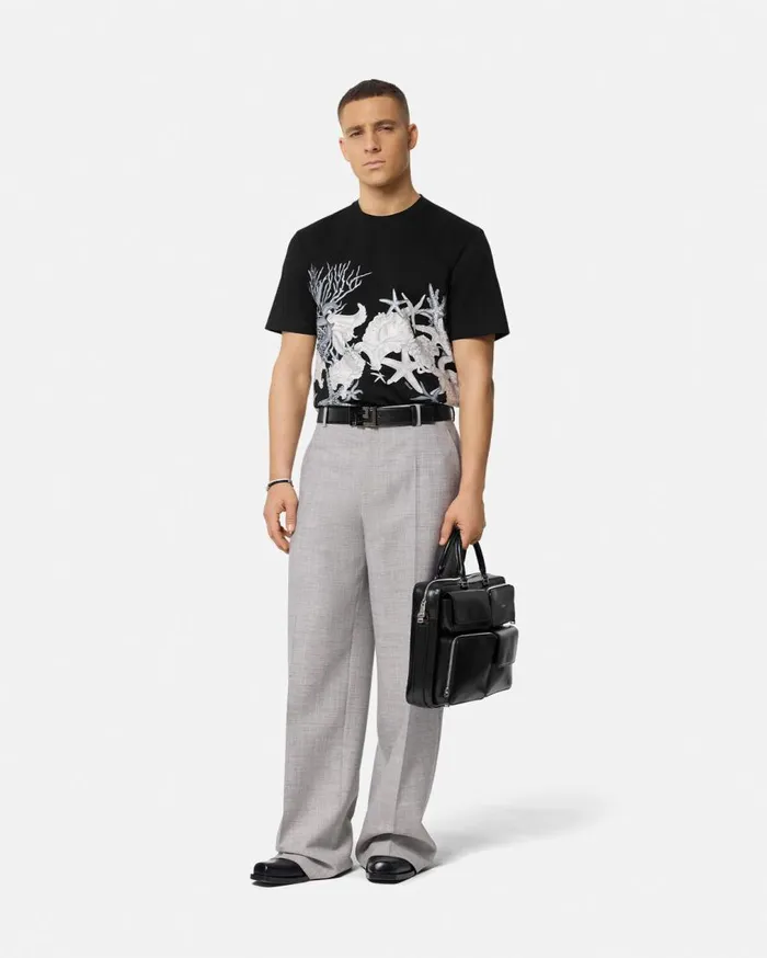 Versace TShirts and Polos Barocco Sea Graphic TShirt Blackprint 8211 Men Versace TShirts and Polos Barocco Sea Graphic TShirt Blackprint 8211 Men