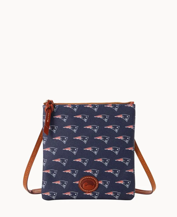 Woman NFL Patriots North South Top Zip Crossbody Patriots Dooney and Bourke Crossbodies Woman NFL Patriots North South Top Zip Crossbody Patriots Dooney and Bourke Crossbodies