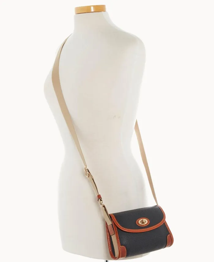 Woman Pebble Grain 18 Crossbody Black Dooney and Bourke Crossbodies