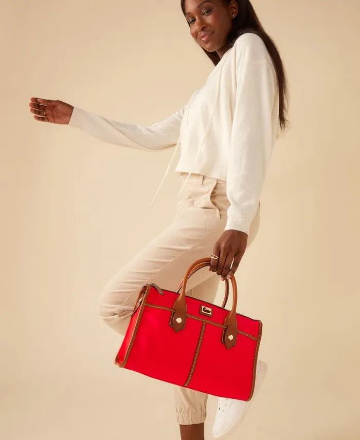 Woman Wayfarer Satchel Black Dooney and Bourke Satchels Woman Wayfarer Satchel Black Dooney and Bourke Satchels