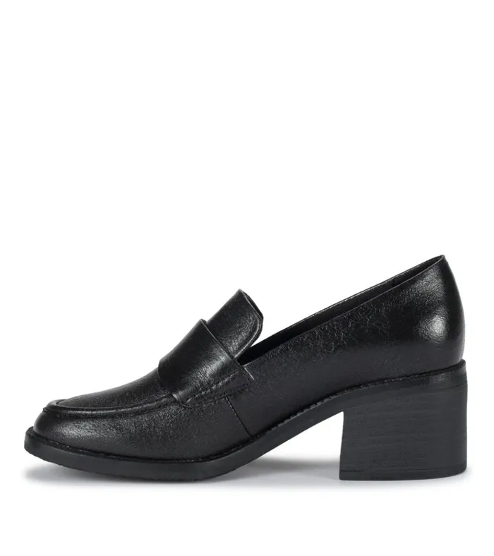 Women Accord Penny Loafer Black Baretraps Flats and Loafers
