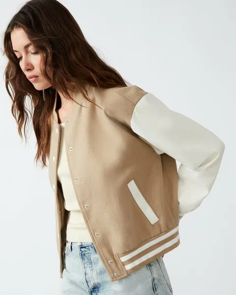 Women ALEXANDRA JACKET LIGHT TAUPE Lt Taupe Steve Madden Jackets and Coats Women ALEXANDRA JACKET LIGHT TAUPE Lt Taupe Steve Madden Jackets and Coats