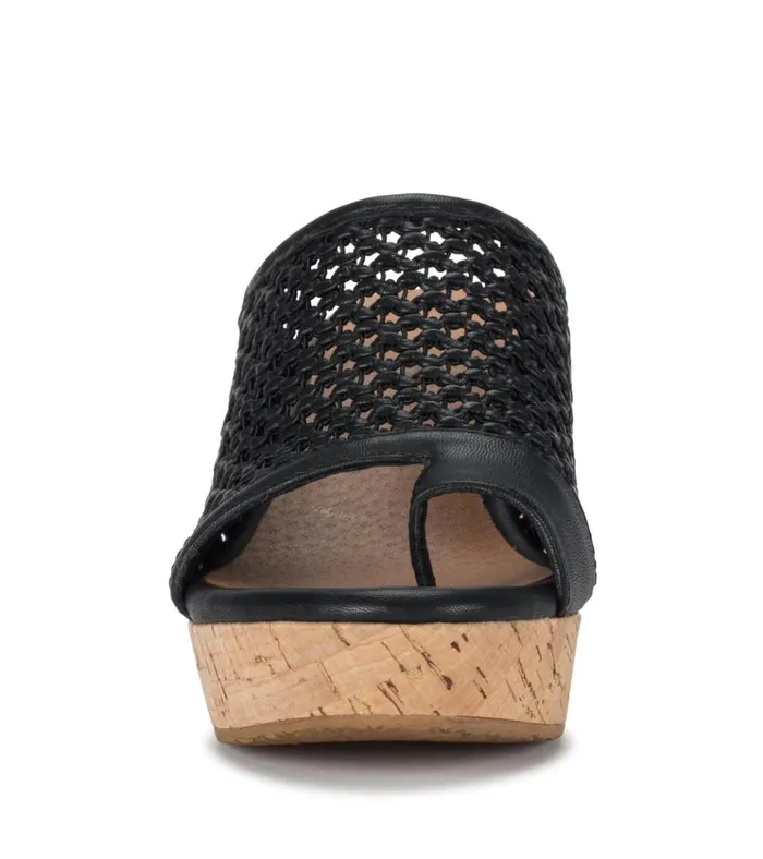 Women Bethie Wedge Sandal Black Baretraps Wedge Sandals