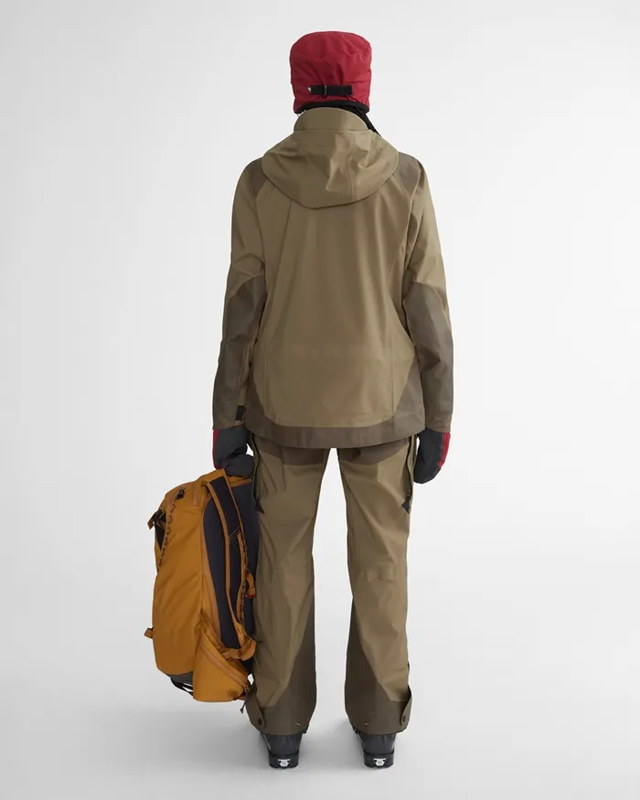 Women Brage 20 Waterproof Shell Jacket Raven Klttermusen Waterproof Jackets
