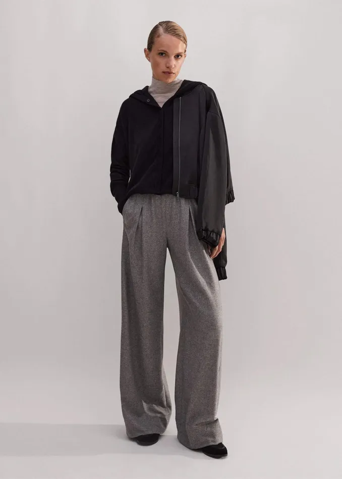 Women Cashmere Drop Shoulder Box Crop Hoody Black MEEM