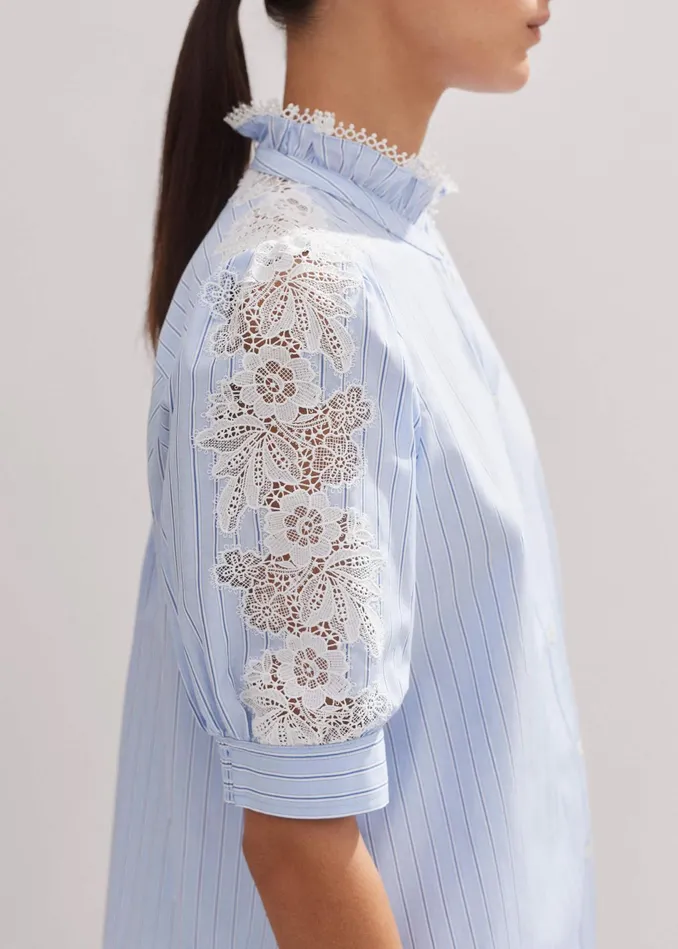 Women Cotton Stripe Lace Detail Blouse Blue MEEM
