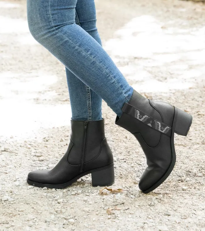 Women Covina Block Heel Bootie Black Baretraps Booties