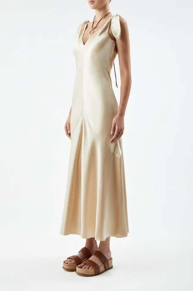 Women Dresses Gabriela Hearst Havilland Dress In Champagne Silk