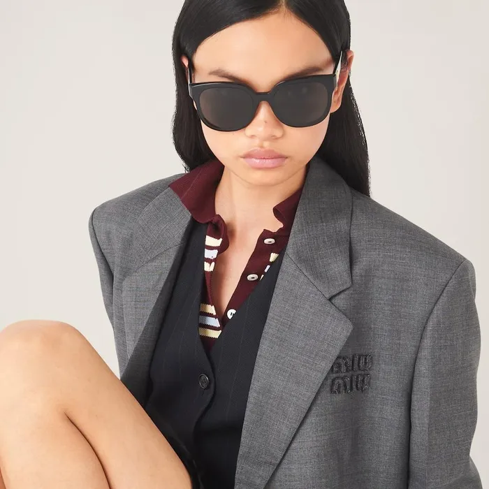 Women Eyewear Miu Miu Miu Miu Logo Sunglasses Slate Gray Lenses Women Eyewear Miu Miu Miu Miu Logo Sunglasses Slate Gray Lenses