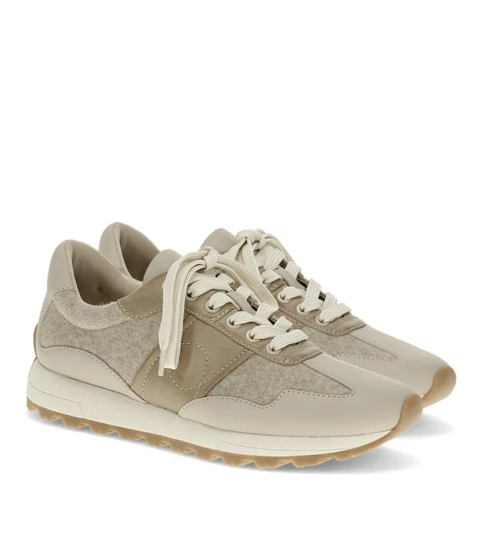 Women Gwenda Lace Up Sneaker Buff Baretraps Flats and Loafers