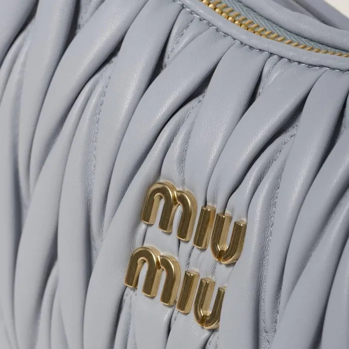 Women Hobo Bags Miu Miu Wander Matelass Nappa Leather Hobo Bag Pearl Gray Women Hobo Bags Miu Miu Wander Matelass Nappa Leather Hobo Bag Pearl Gray
