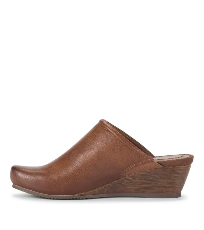 Women Lilibet Mule Cognac Baretraps Clogs and Mules
