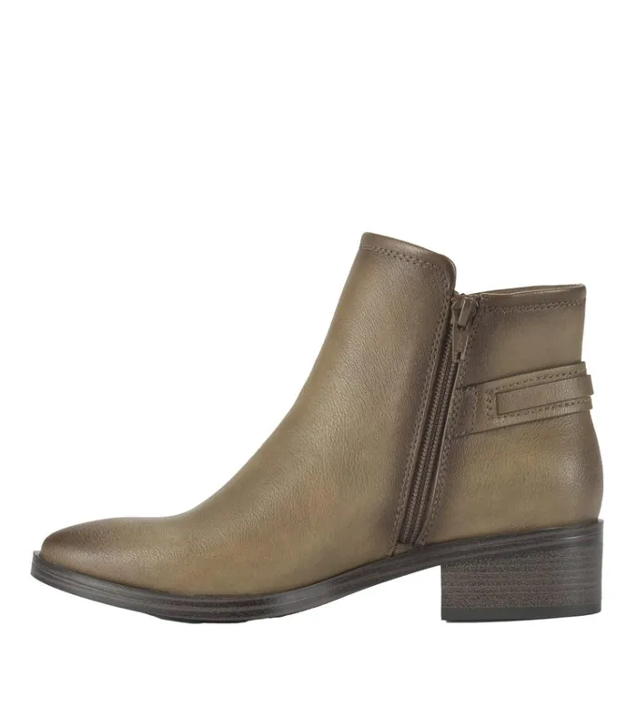 Women Maddy Bootie Truffle Baretraps Booties