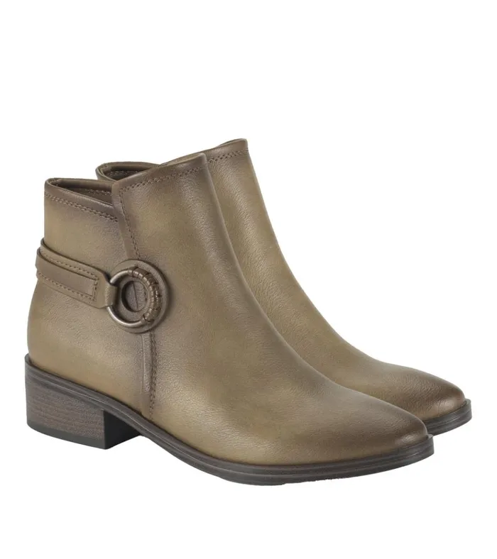 Women Maddy Bootie Truffle Baretraps Booties