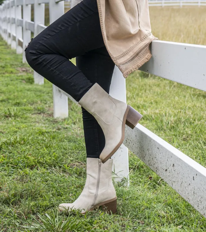 Women Mckenna Mid Calf Boot Milkyway Baretraps Booties