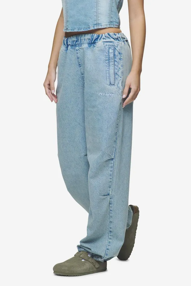 Women Pegador Jeans Soria Loose Fit Jeans Washed Pale Blue Women Pegador Jeans Soria Loose Fit Jeans Washed Pale Blue