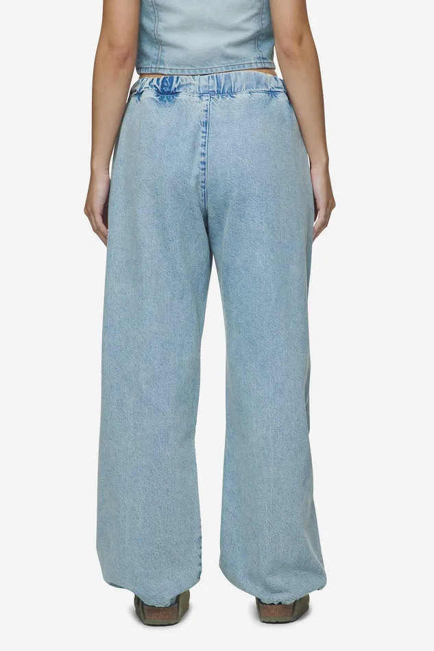 Women Pegador Jeans Soria Loose Fit Jeans Washed Pale Blue Women Pegador Jeans Soria Loose Fit Jeans Washed Pale Blue