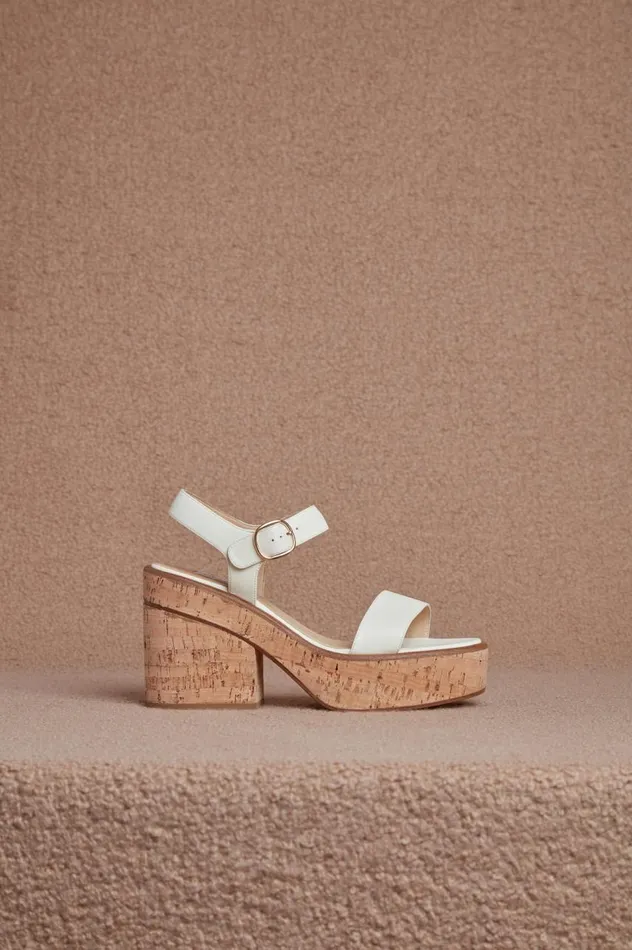 Women Pumps Gabriela Hearst Sardis Platform Sandal In Cream Leather