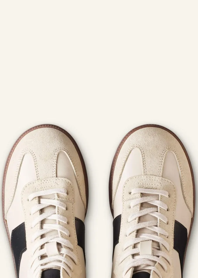 Women Retro High Top Sneaker Off White MEEM