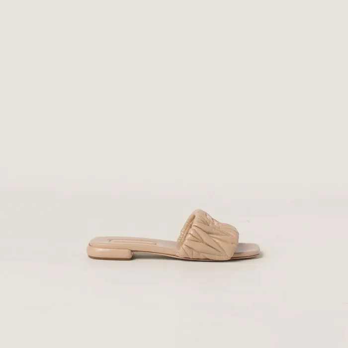 Women Sandals Miu Miu Matelass Nappa Leather Slides Sand Beige Women Sandals Miu Miu Matelass Nappa Leather Slides Sand Beige